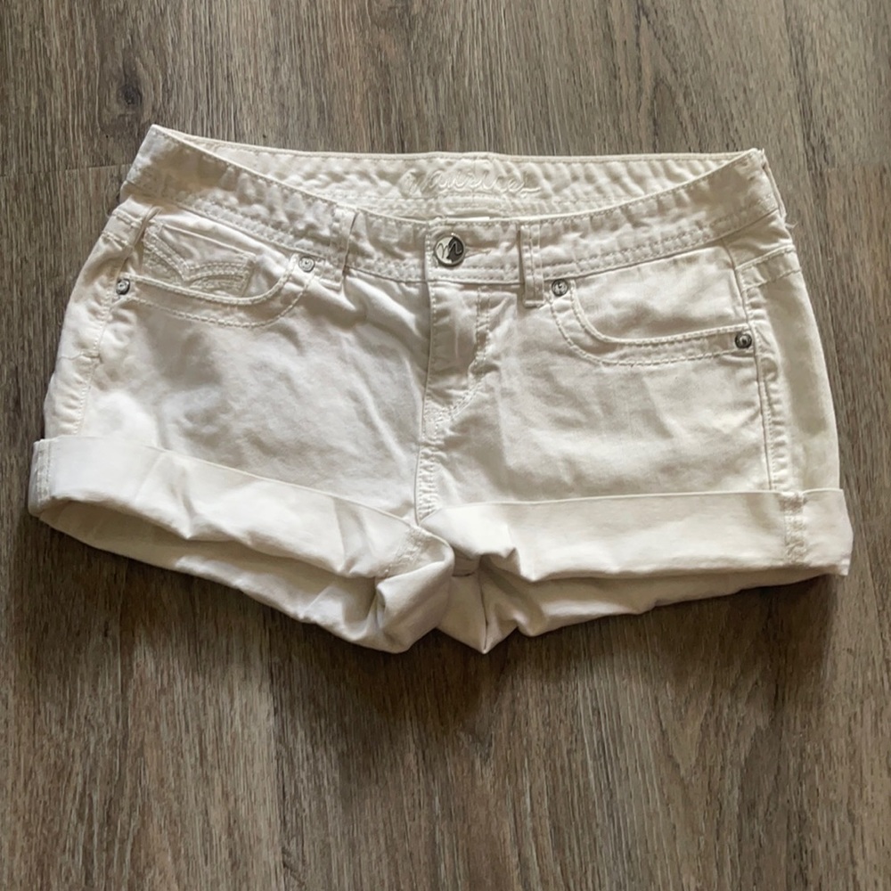 Maurices White Denim Shorts Size 7/8